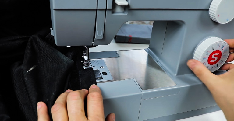 Why is the head structure of a leather sewing machine important? -  Knowledge - Topeagle Sewing Machines